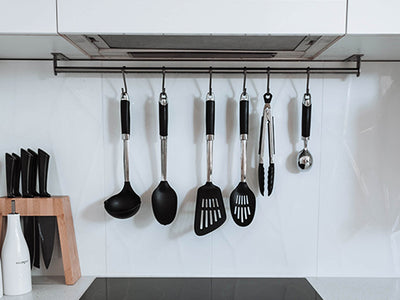 What Are The Best Kitchen Utensils: Wood, Bamboo, Or Silicone?